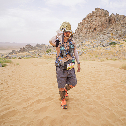 砂漠でのアドベンチャーランの写真